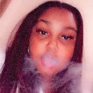 Meet your Posher, Mackenzie